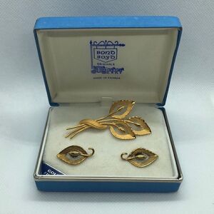 💛 Gold Filled Leaf Brooch & Earring Set